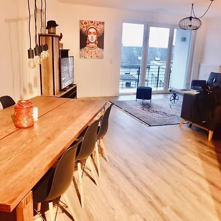 Apartament Large Modern Flat Parkingterrace - 217 *